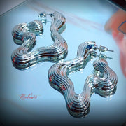 Liquid Curve Earring - Silver