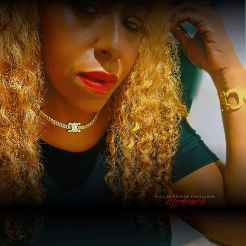 Gloss Behavior Choker