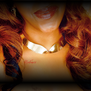 The Twist Effect Choker