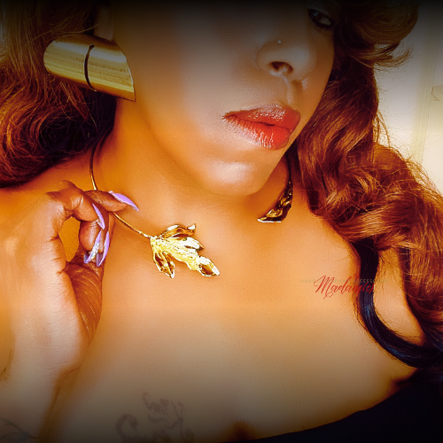 The Venus Bloom Choker