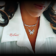 Liquid Curve Bar Necklace